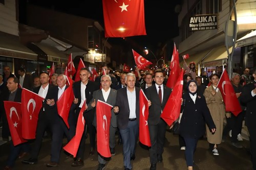 29 Ekim Cumhuriyet Bayramı Nedeniyle Kaymakamlığımızca Fener Alayı Yürüyüşü Düzenlendi